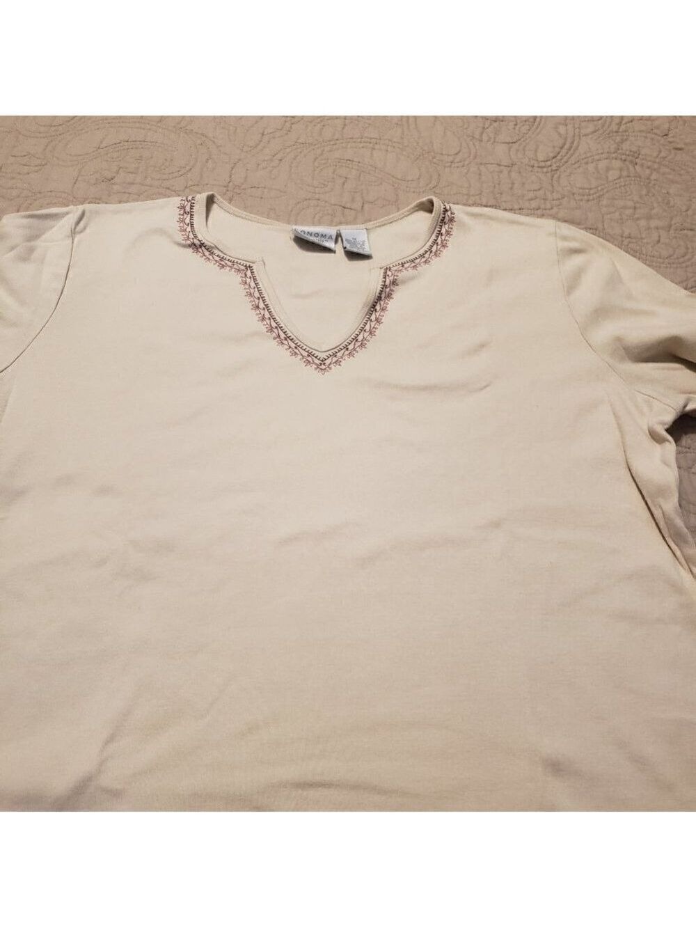 Sonoma Scoop/Notch neckline short sleeve t-shirt